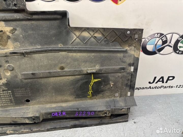 Защита антигравийная правая Audi A4 B8 3 2009