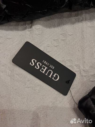 Пуховик guess новый оригинал