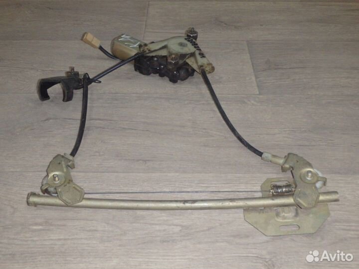 Стеклоподъемник электрический задний правый 2110