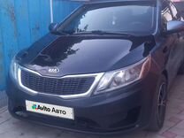 Kia Rio 1.4 MT, 2013, битый, 209 000 км, с пробегом, цена 530 000 руб.