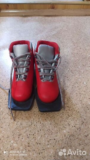 Лыжные ботинки