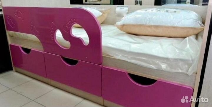 Детская кроватка Лего