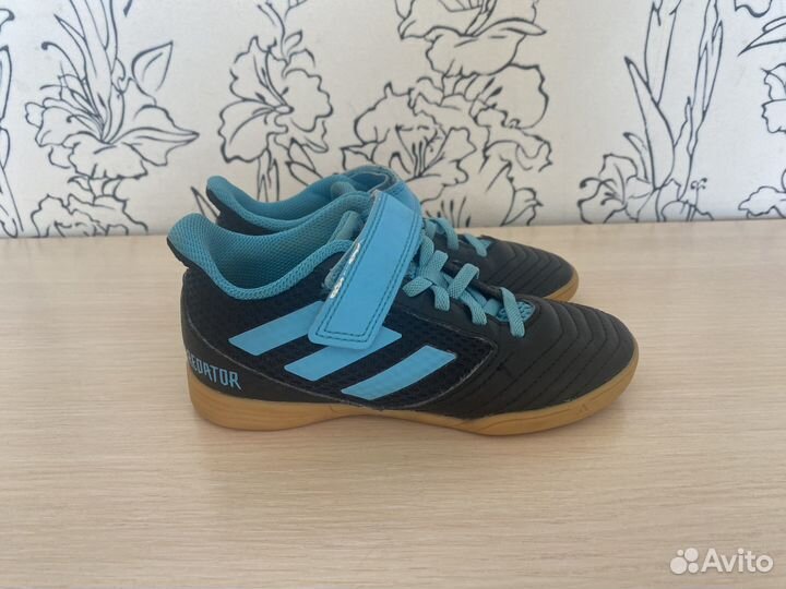 Футзалки adidas детские