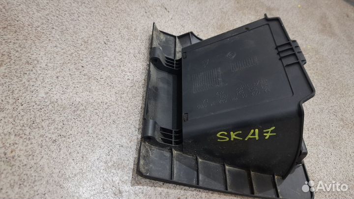 Крышка бардачка левый правый Skoda Octavia A7