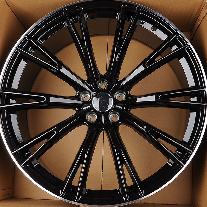 Литые диски Audi 9×R20 5×112