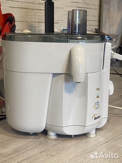 Соковыжималка Vitek VT-1601