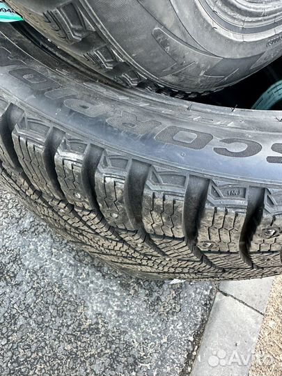 Pirelli Scorpion Ice Zero 2 255/45 R20