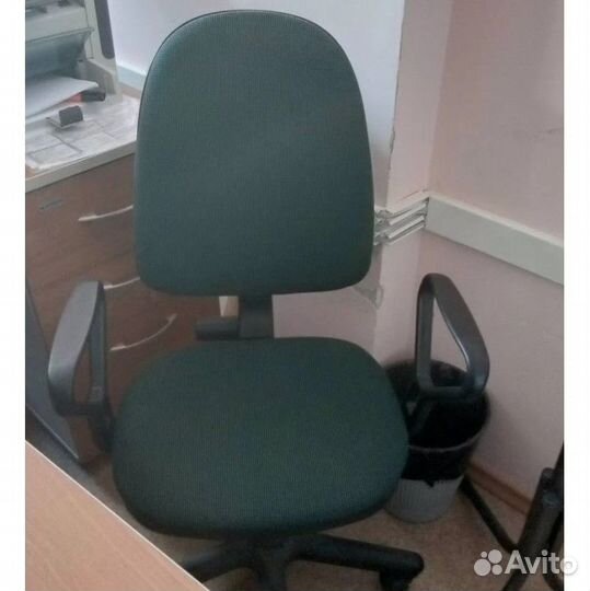 Компьютерное кресло офисное