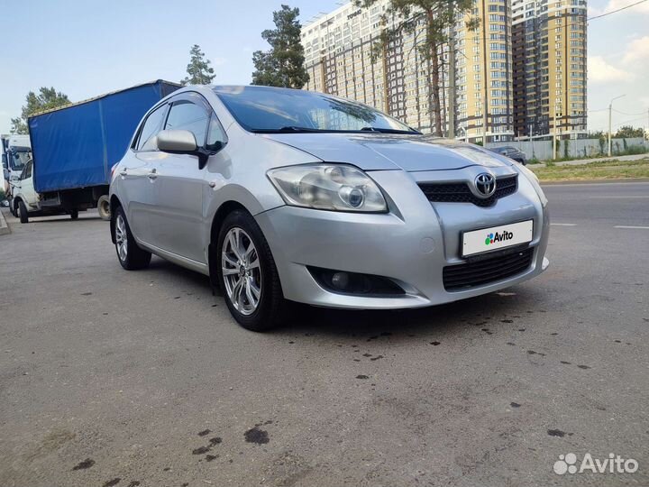 Toyota Auris 1.8 МТ, 2008, 130 000 км