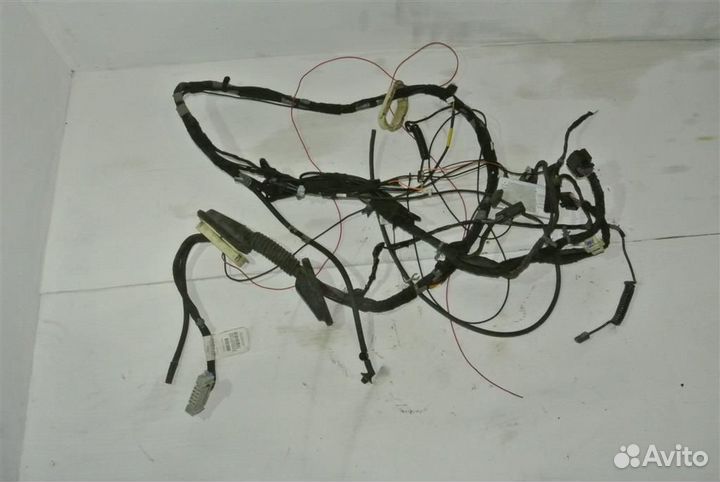 Проводка двери багажника Chevrolet Tahoe GMT900