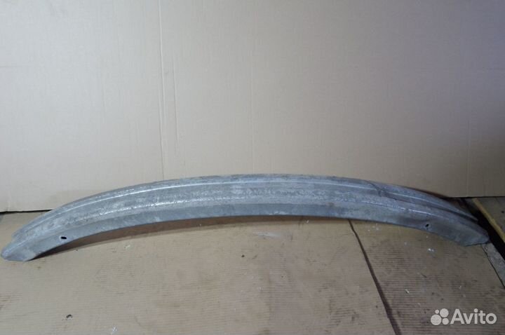 Усилитель переднего бампера Vw Passat B5