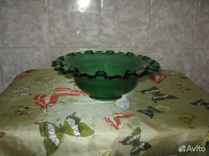 Конфетница, салатник, фруктовница. Цветное стекло