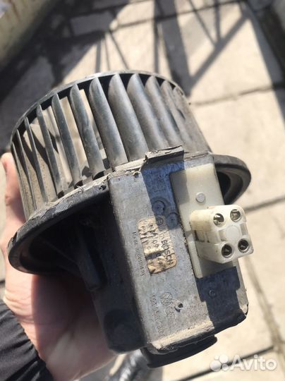 Моторчик печки Volkswagen Golf 2