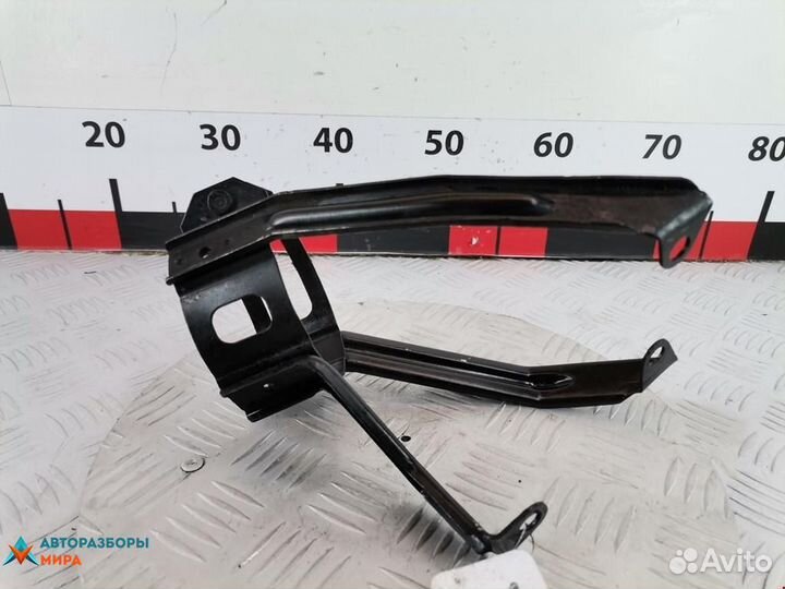 Кронштейн топливного фильтра Audi A4 B5 1999