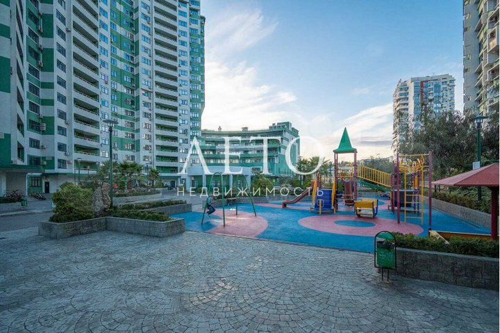 3-к. квартира, 102 м², 3/20 эт.