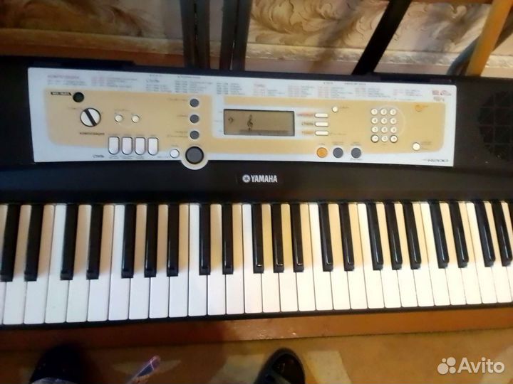 Синтезатор yamaha psr200