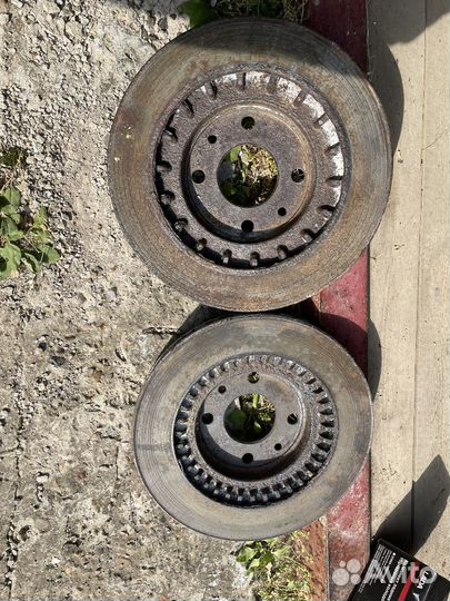 Тормозные диски и колодки доя Ваз 2114