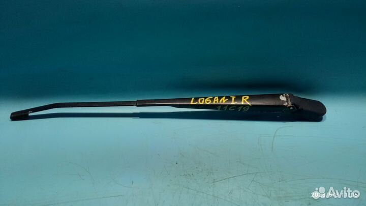 Поводок стеклоочистителя передний Renault Logan 1