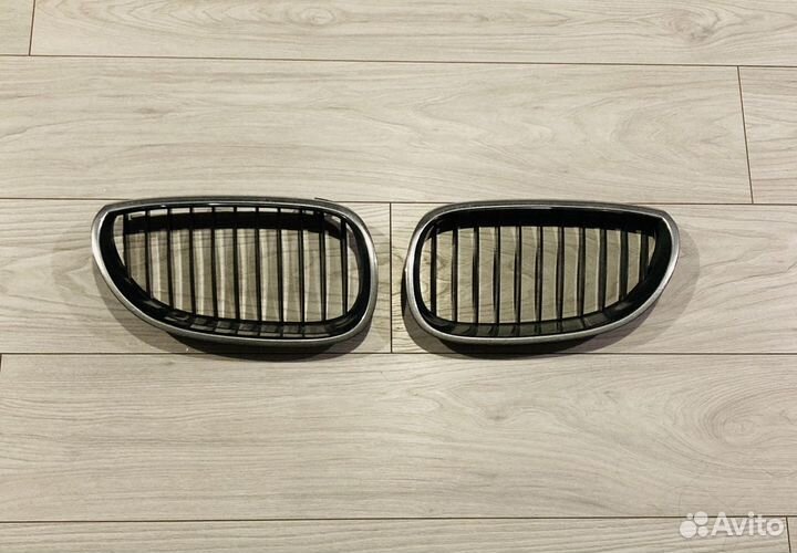 Решетка радиатора ноздри на бмв Е60
