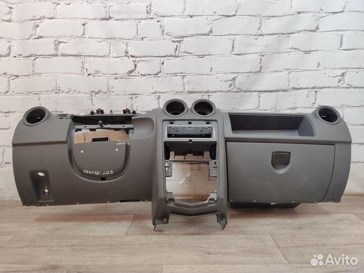 Торпедо (приборная панель) Logan Логан 1