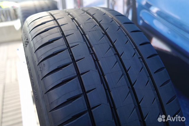 Michelin Pilot Sport 4 SUV 315/35 R21 и 295/35 R21 111Y