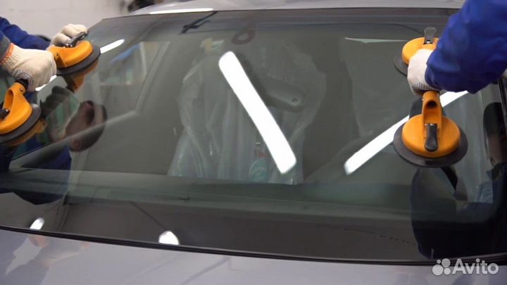 Лобовое стекло Toyota Camry