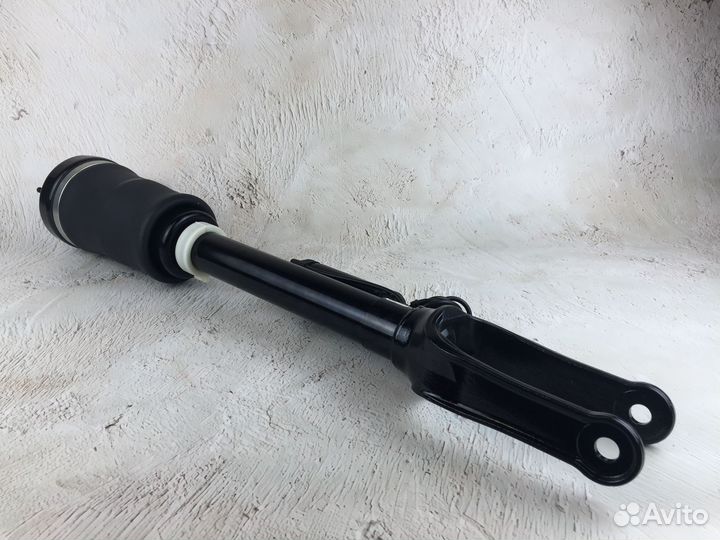 Пневмостойка передняя Mercedes ML/GL A1643206013