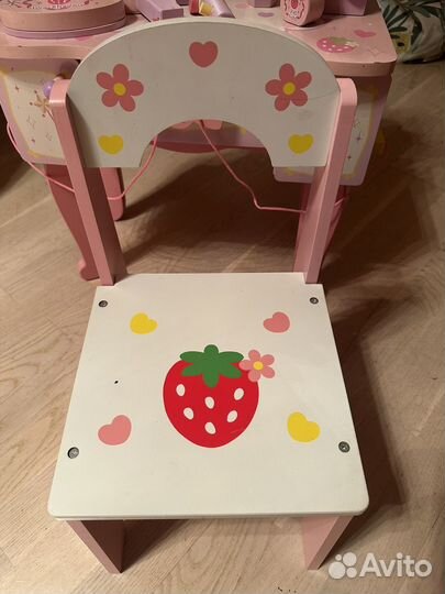 Туалетный столик для девочки