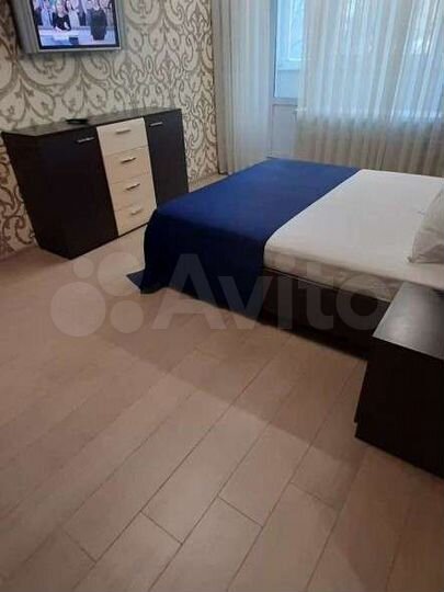 2-к. квартира, 70 м², 2/16 эт.