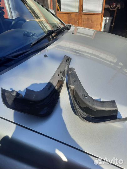 Брызговики универсальные