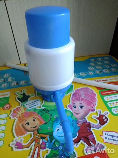 Ручная помпа для воды