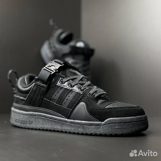 Кроссовки Adidas Forum low x Bad Bunny черные