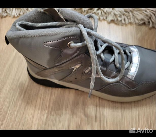 Ботинки демисезонные для девочки 35р