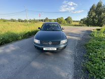 Volkswagen Passat 1.6 MT, 1997, 200 000 км, с пробегом, цена 157 000 руб.