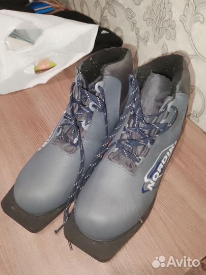 Беговые лыжи