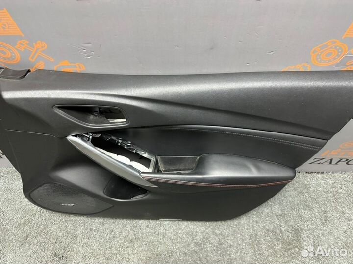 Обшивка двери передняя правая Mazda 6 GJ