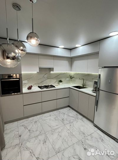 Кухня до потолка на заказ