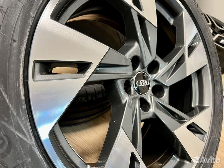 Колеса Audi E-Tron Q7 R20 оригинал зима