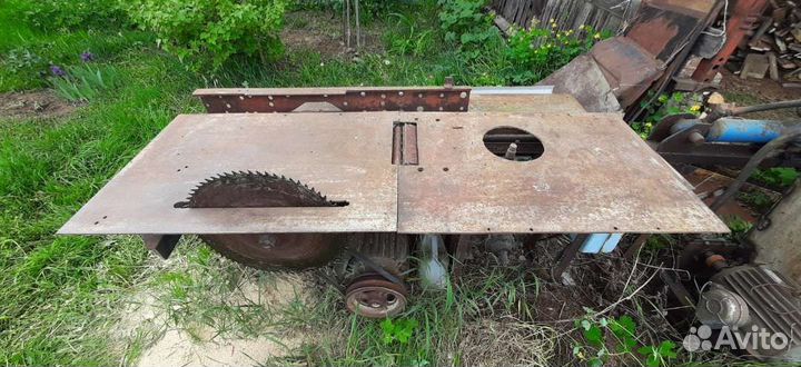 Деревообрабатывающий станок