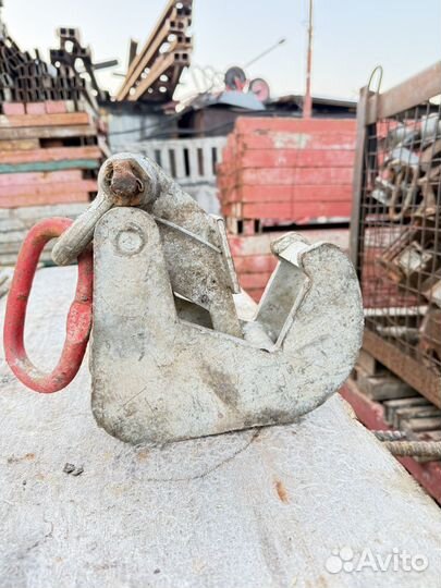 Захват для опалубки