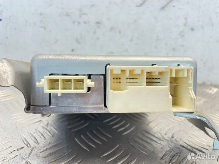 Блок управления рулевой рейкой Toyota Corolla