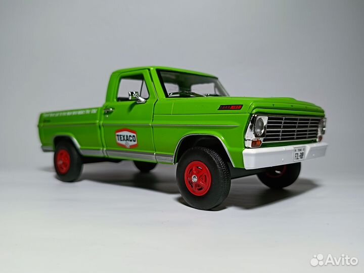 Модель 1967 Ford F-100 Greenlight 1:24