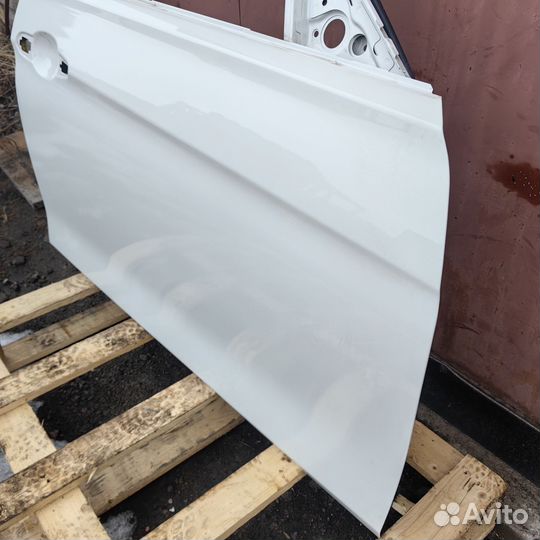 Передняя правая дверь BMW f30 f31 f35 f80 белая