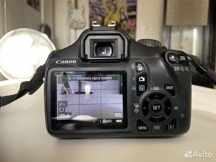 Зеркальный фотоаппарат Canon EOS 1100D