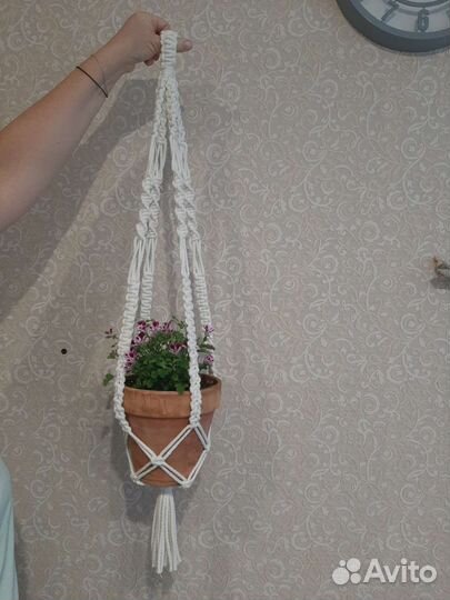 Кашпо макраме для цветов подвесное