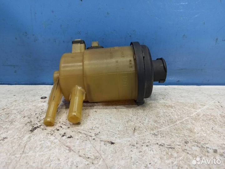 Бачок гидроусилителя Kia Sportage 2 2004-2008