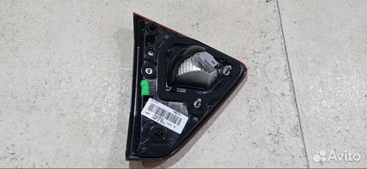 Фонарь задний правый Nissan Terrano F4R 2021