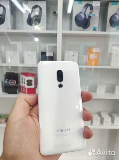 Meizu 15, 4/128 ГБ