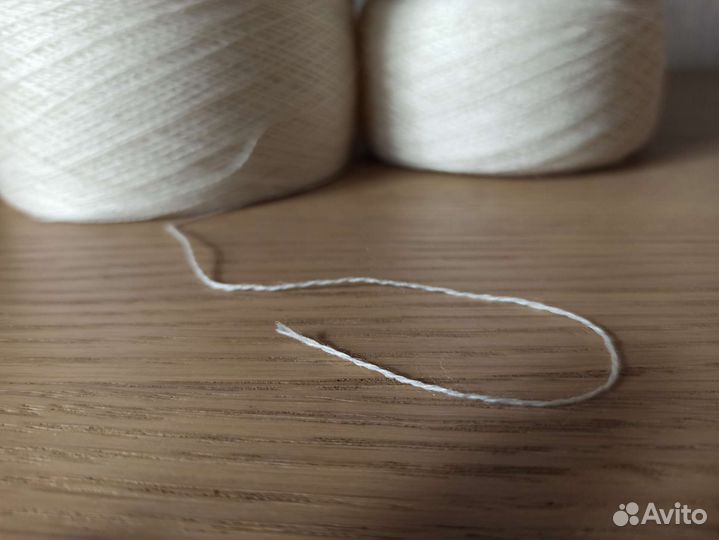 Пряжа белая тонкая шерсть