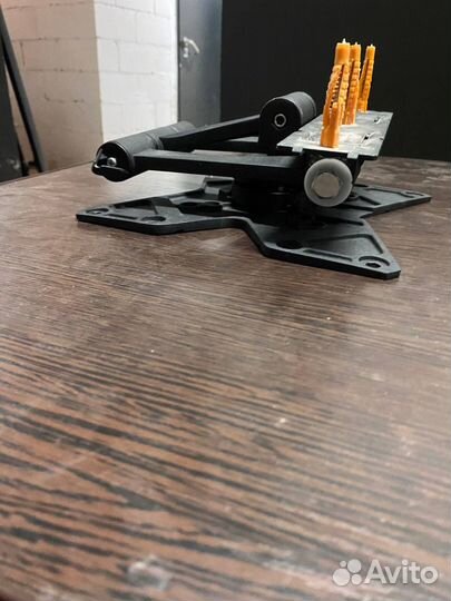 Кронштейн для телевизора на стену бу